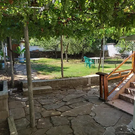 House Sleeps 6-garden-freeparking-bbq-patio-petsok Casa vacanze
