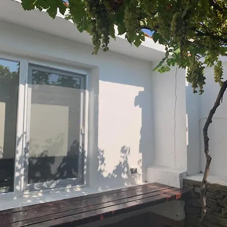 House Sleeps 6-garden-freeparking-bbq-patio-petsok Casa vacanze